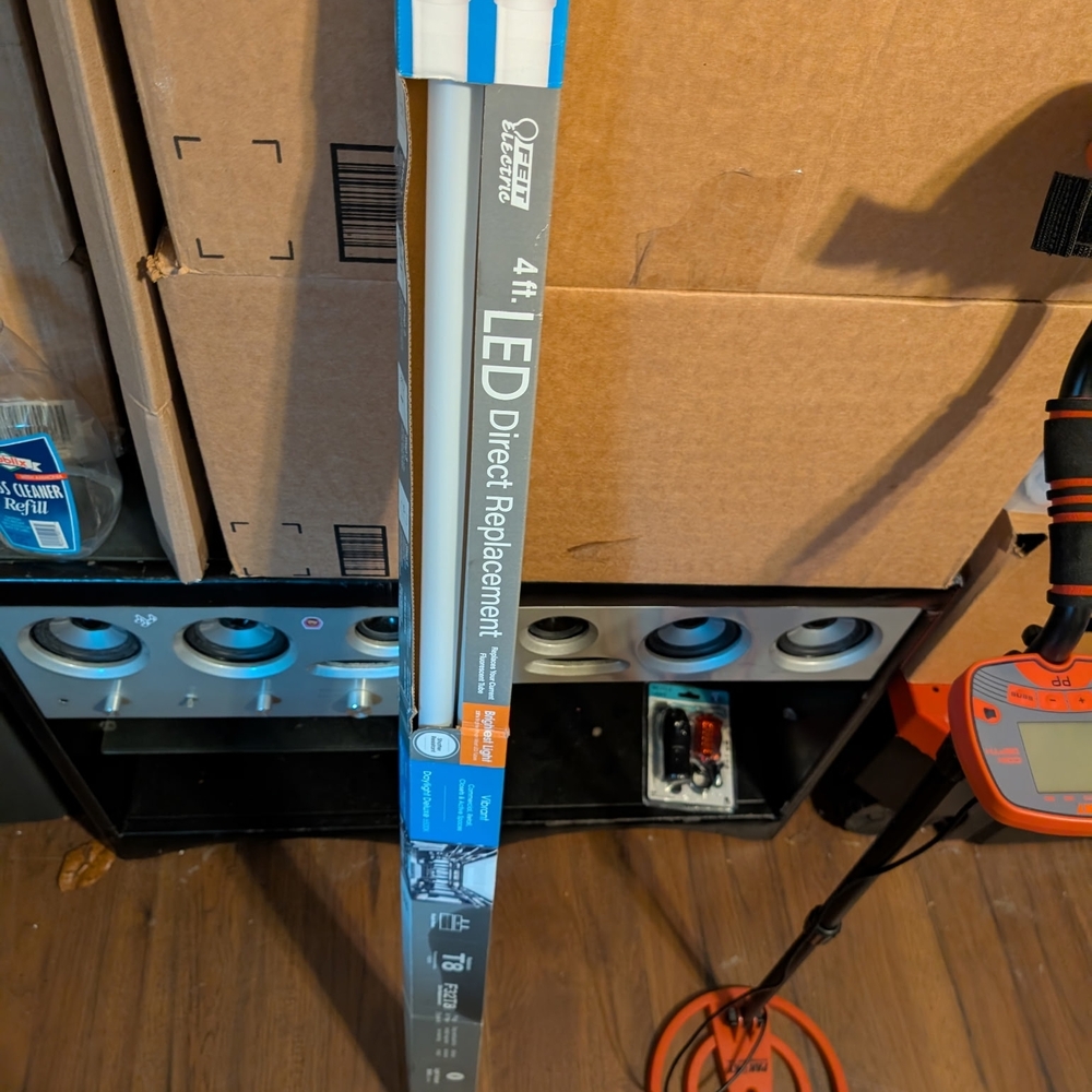 Feit Electric 4ft LED Direct Replacement - Picture 3 of 3